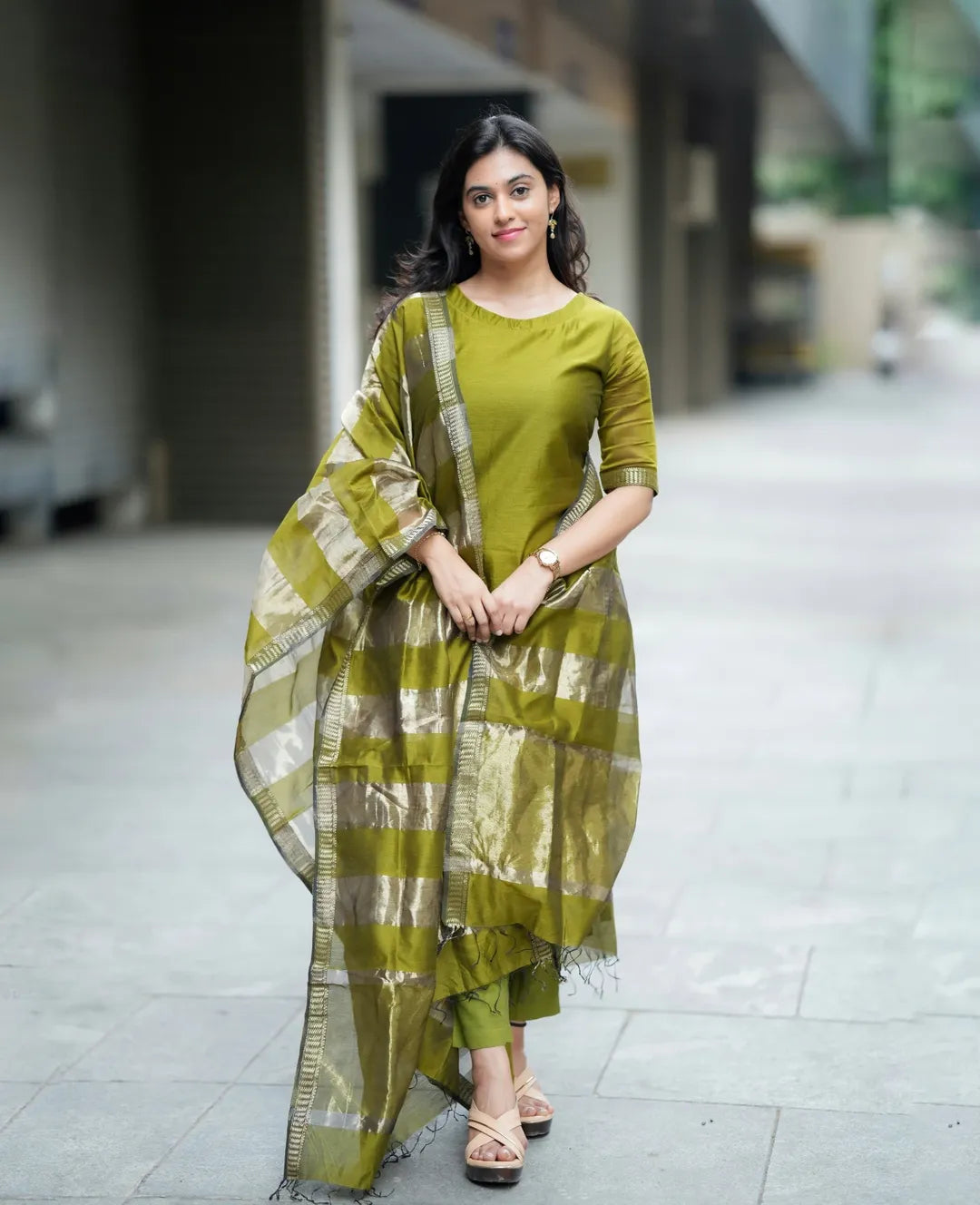 Parrot Green Linen Full Kurta Paired