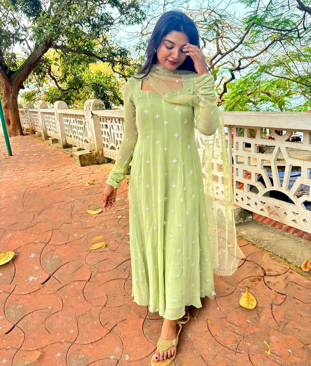 Perot Green Georgette Kali Cut Maxi