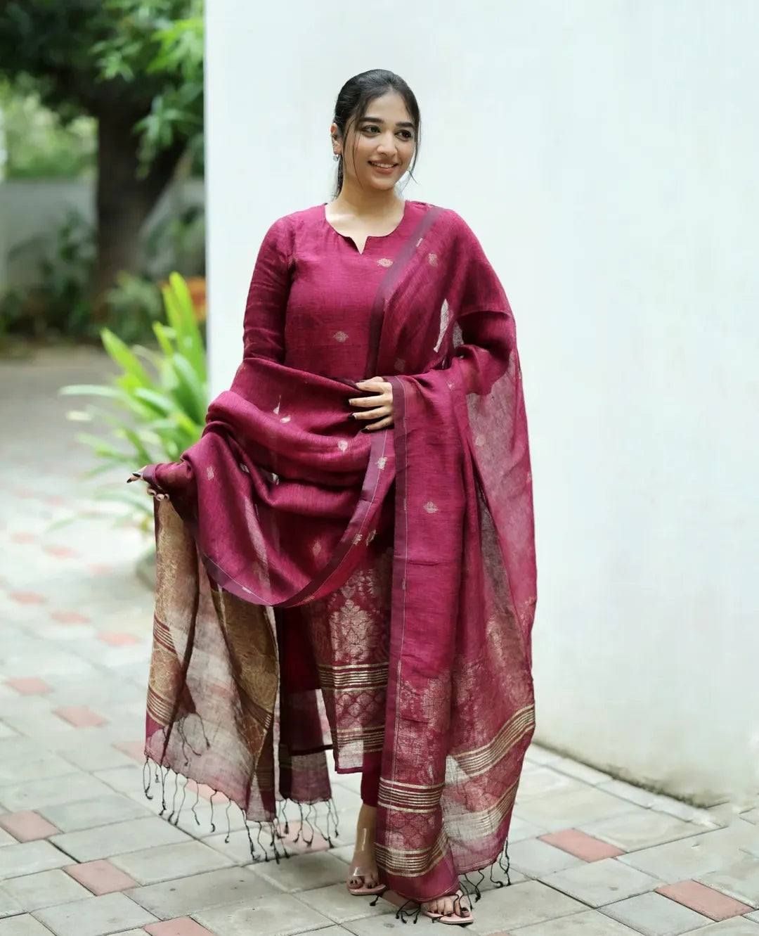 Banarasi Jamdani Owns Every Fastive